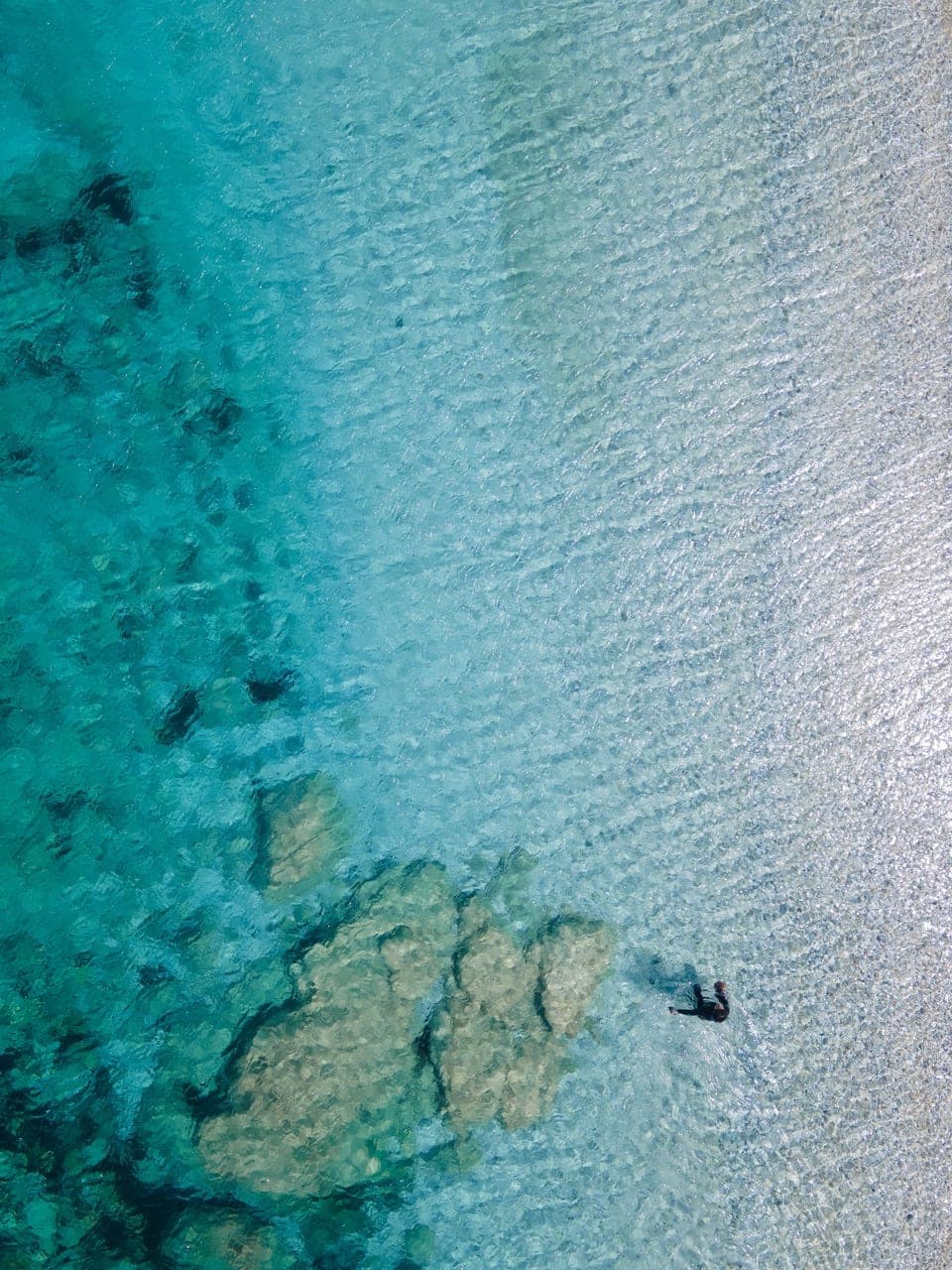 Acque trasparenti dell'Elba — rocce sommerse